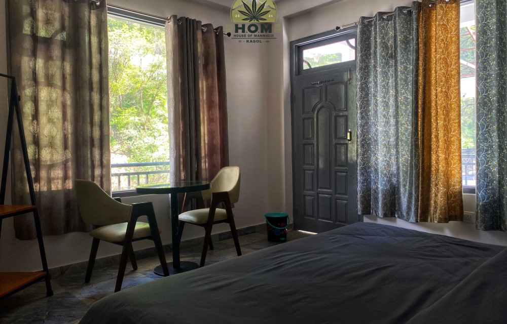 ROOMS_NAME